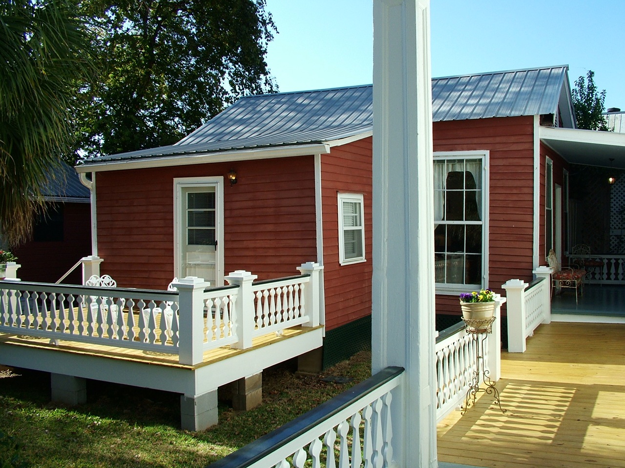 Cottage bed and breakfast, Stone House, Natchez, MS
